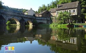 Les Trois Hiboux